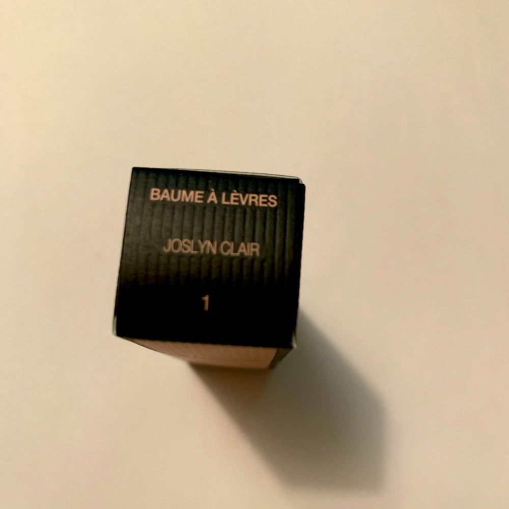 Gucci lip balm - clear